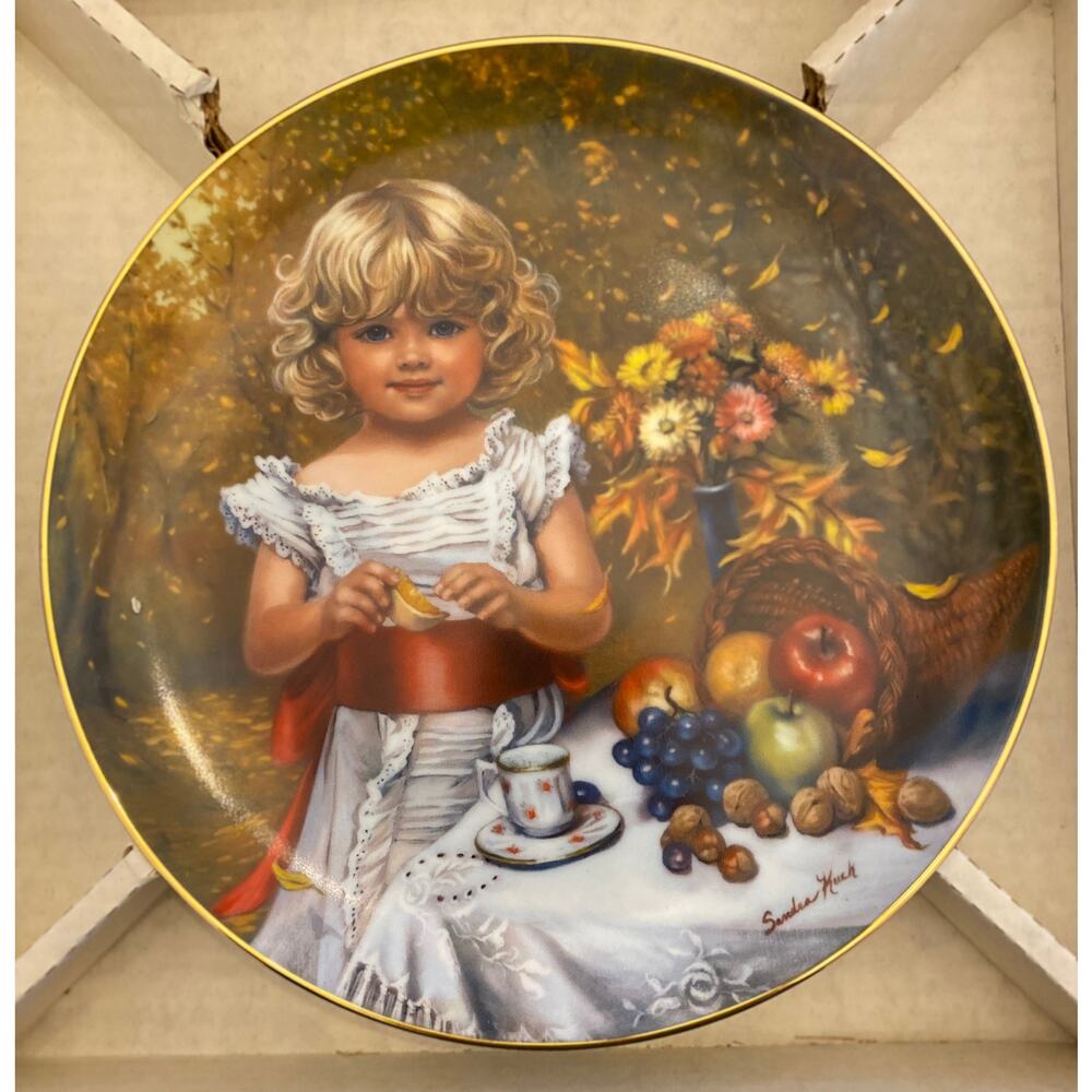 Sandra Kuck Indian Summer 9.25" Plate #3674AC A childhood Almanac Collectible